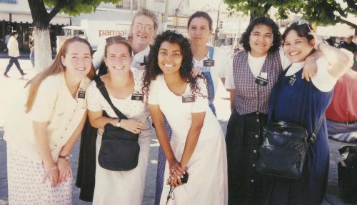 The Hermanas before going on Splits
Webmaster Team
18 Aug 2004