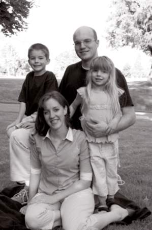 There's me (senor pelado), my lovely wife, Caisa, and our two children, Darien and Alanna.
Jared Lee Hess
03 Dec 2006