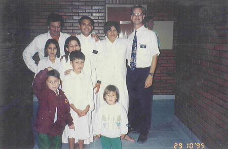 Con Elder Eric Richardson, en el bautismo de la Flia. Bernal
Jorge Javier Vitale
02 May 2003