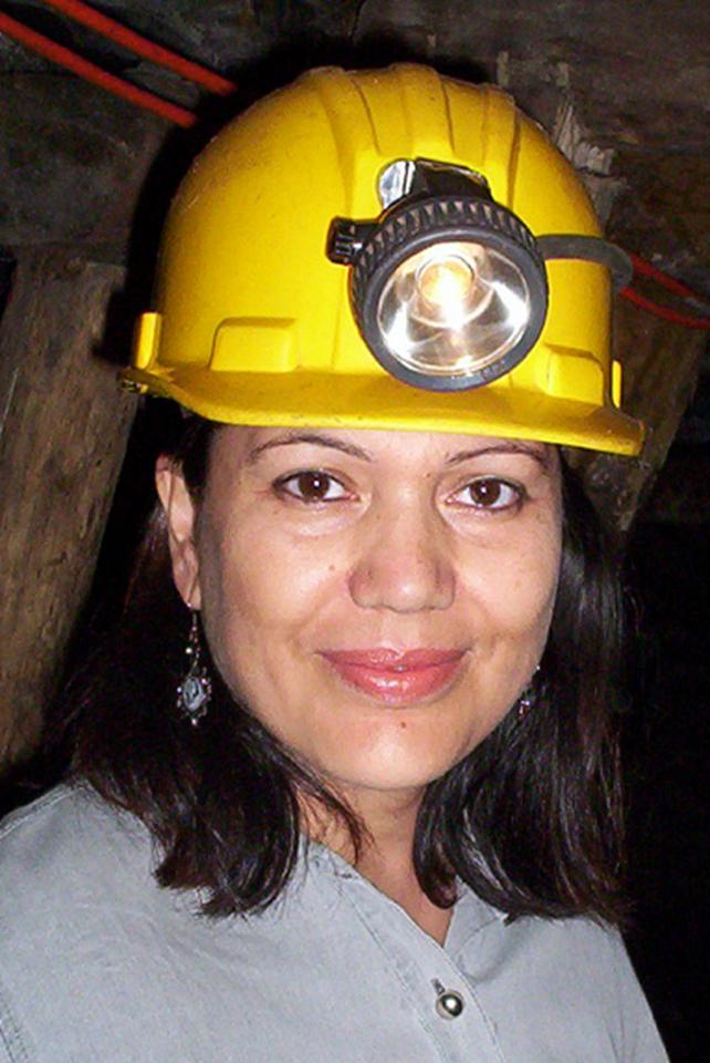 Laura de las Mercedes Villegas (Mandujano) de Beyris Foto