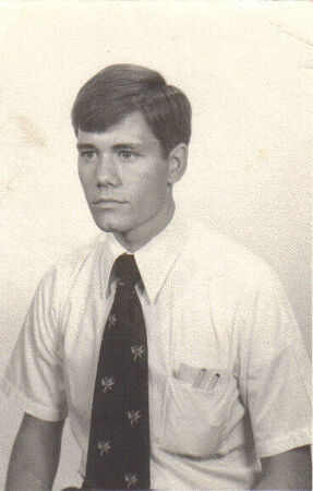 photo taken for Argentine Driver's license during tenure at la Casa de la Mision.
D. Keith Nay
17 Aug 2006