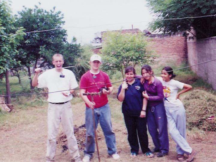 Putting in some service doing yardwork with a machete and rake. E. Robinson, E. Reeves, Luisa, Gaby, and Celeste.
Bryan C. Robinson
10 Dec 2001