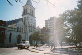 This is the plaza in downtown Concepcion. You can see the Catholic church here, as well as the tall apartment building behind it.
David  Sallay
24 May 2004