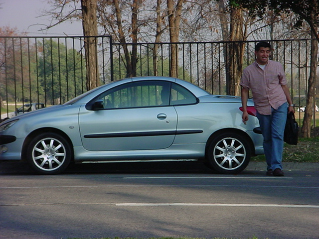 Amigos.
quiero decir que despues de tanto agotamiento . caminando por la calles de la gran mision he sido muy bendecido.. ya no camino tanto..vuelo.. je,je.  Aun no tengo Esposa, pero tengo mi bebe  mi convertible. 
los extraño. a todos. 
Saludos .... Freddy San Martin.
Freddy  San Martin
10 Jun 2004