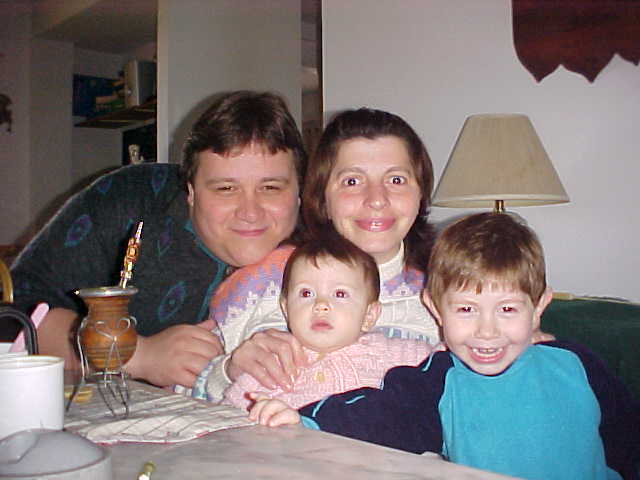 desayuno en casa 7:30AM
Ariel Maximiliano Bonas
08 Sep 2005