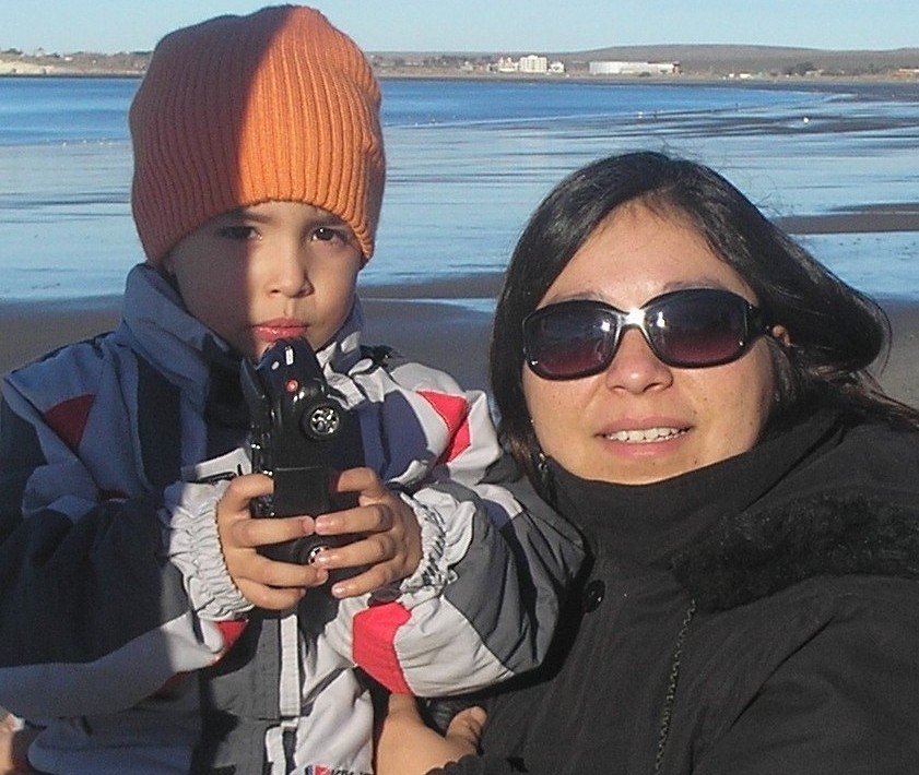 Estoy con Ramiro en las Costas de Puerto Madryn
Fabiana Andrea Moreno
15 Jul 2007