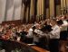 Title: El Pte. Aguilar canta con el Coro del Tabernaculo Mormón.
