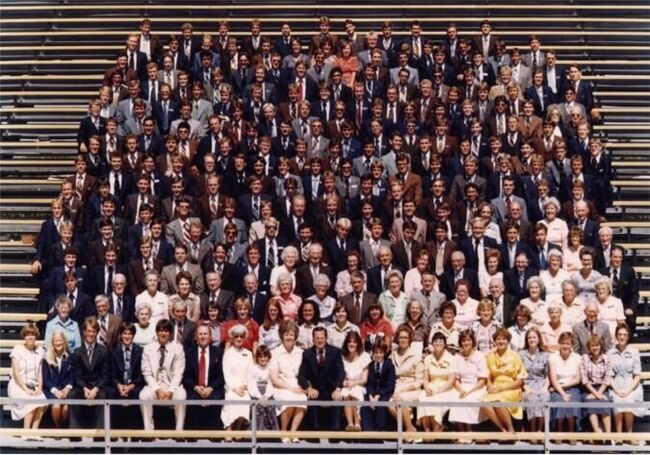 June !978 Conference in Tempe. President Goaslind is front and center.
Robert  Dodd
07 May 2003