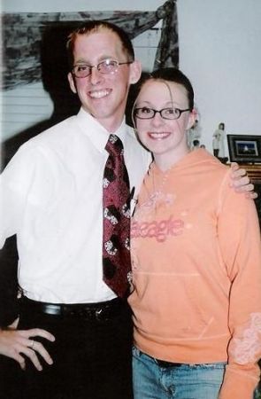 Right when i walked in the door, my sister greets me and our picture gets taken.  We're so happy!  (Aug 2006)
Therman Ellis Granfors Rich
01 Nov 2006