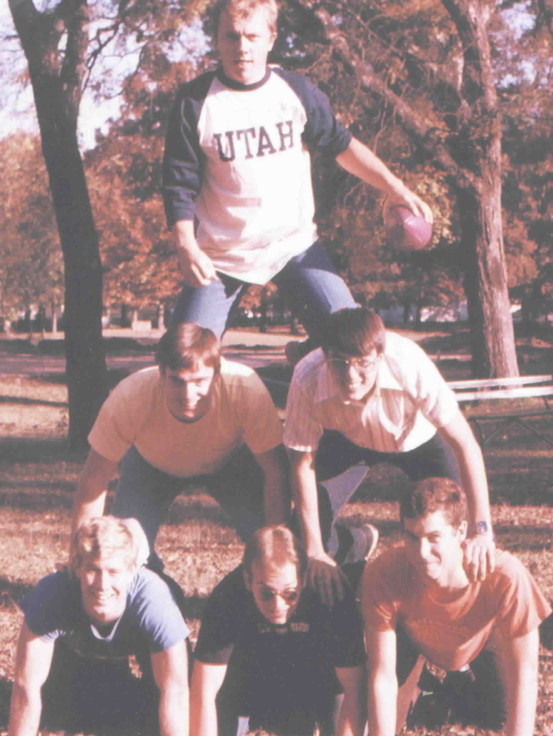 I can't recall for sure .. but .. I think the score was something like 49-0 for the Larsen Lancelots.. that's the way I like to remember it!
Richard A Larsen
27 Jul 2003