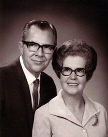 Christmas Photo From President and Sister Bird
December 1973
David Chandler Thomas
13 Apr 2004