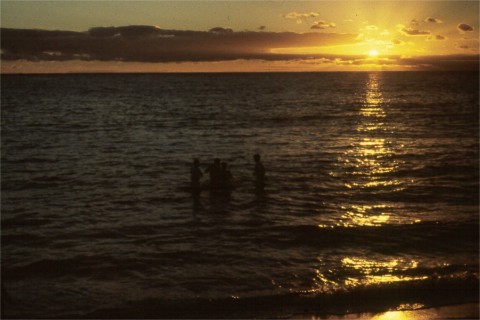 Baptism in the Indian ocean near Safety Bay. Taken in 1980.
Rob  Moon
28 Mar 2002