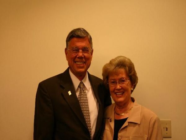 Lois (Ogden) and Bob Larson
Stacy Ann Jones
04 Jan 2005