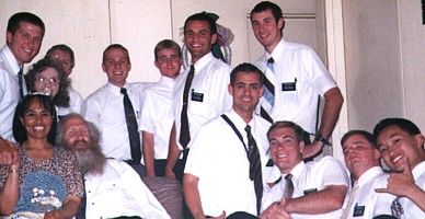 Here are some of the best missionaries ever. You can find heaps more photos at my website.
http://go.to/robertle/
Robert Le
11 Dec 2001