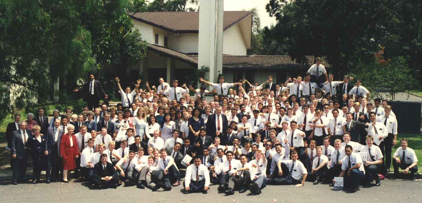 Mission photo after the Mission conference in Dec 92
Stephen John ONeil
11 Apr 2001
