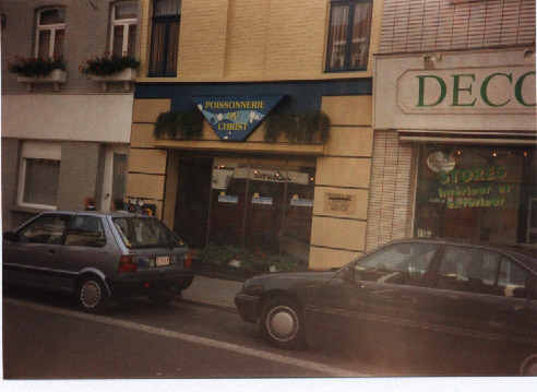 As you can see this place was called Poissonnerie du Christ. It was located on Rue du Christ in Mouscron Belgium
Don  Sagle
21 May 2003