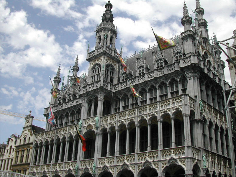 These next 8 photos were dl'd from www.webshots.com.  Go there for the originals.  The Grand Place is one of the first things you get to see upon arriving in the country, if you get that whirlwind tour the AP's give the night you get there.  Most don't remember it (the tour) thanks to jetlag.  I spent 16 months on and off in Brussels and I'll remember the Grand Place for 1)  seeing the BYU Young Ambassadors doing a dance performance there once and 2)  the many and excellent Greek Pita stands just around the corner.
Bill  Hartsell
16 Feb 2004