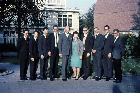 Mission Zone leaders with President and Sister Edmunds late 1965.
Ronald D. Deane
20 Nov 2007