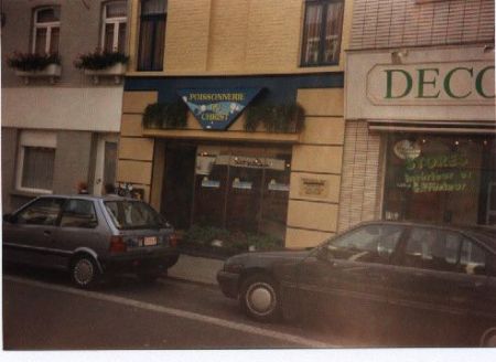 As you can see this place was called Poissonnerie du Christ. It was located on Rue du Christ in Mouscron Belgium
Don  Sagle
21 May 2003