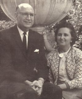 President Joseph T.  and  Sr. Edmunds.  First Franco-Belge Mission President.
Mac  Woolf
22 May 2003