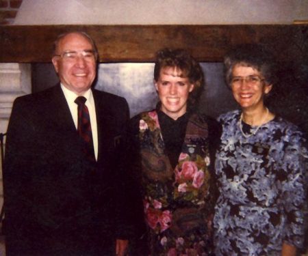 Soeur Berg with Pres & Sister Roueche
mary kathleen schade
10 Mar 2010