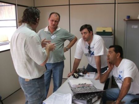 Foto da auditoria externa do controle da qualidade. Neste dia conquistamos 7 certificados mais o ISO 9001:2000. Foi um passo importante para a empresa e para mim também. Na foto
Rodrigo Rizzutti Sette
15 Nov 2006