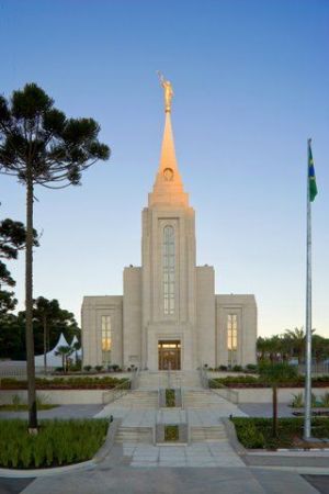 Templo de Curitiba
Brandon Barrick and Jouber Calixto
25 May 2008