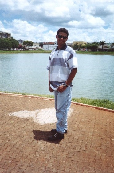 Roni Francisco de Oliveira Alumni Photo