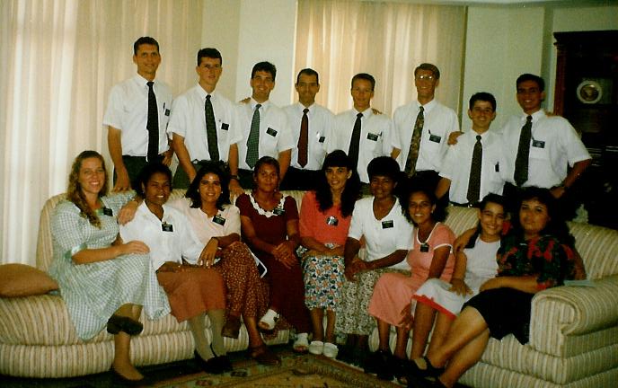 Sentadas: S. Mendonca, Kelly, S. Henrique, S. Rodrigues, S. Penha, S. Nascimento, S. da Silva, S. Marcal, S. Day
Em pe': nao lembro de todos, entao nao vou tentar...
Shauna  Day-Gomes
01 Dec 2005