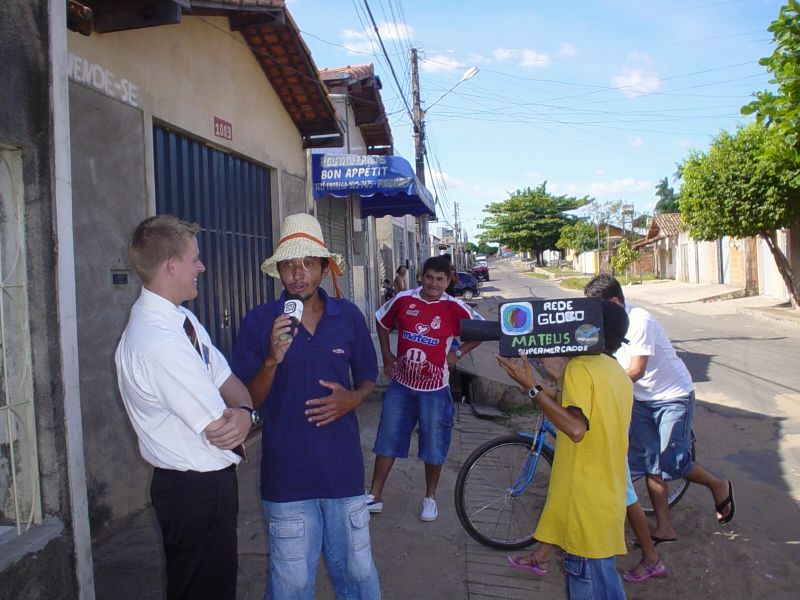 uma entrevista com alguns bêbados em Imperatriz... foi o dia do jogo CAVALO DE AÇO!!!
Patrick Adam Ehat
23 Feb 2006