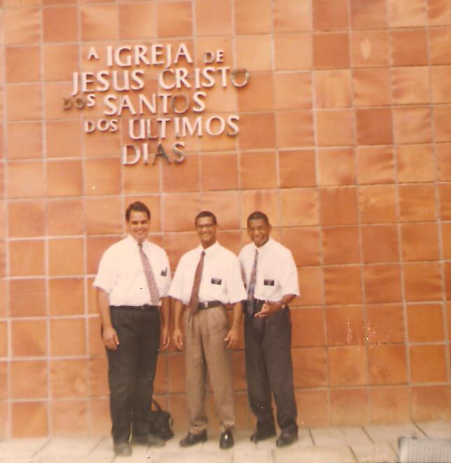 E. Anzuine, E. S.Rodrigues e E. Canácia
Benedito  Canácia
18 Aug 2011