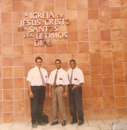 E. Anzuine, E. S.Rodrigues e E. Canácia
Benedito  Canácia
18 Aug 2011