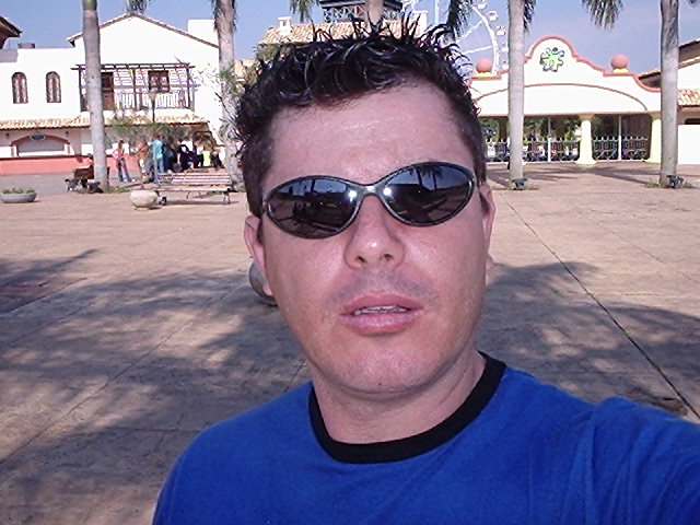 Edson  Felicidade Alumni Photo