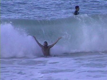 When the big waves roll in, so does the fun!
Colby C. Jenkins
24 Nov 2001