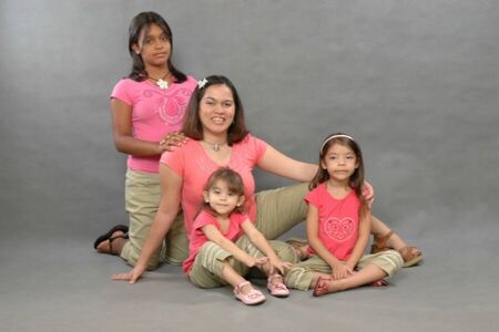 Rafaela, Cleia, Camilla, and Kaitlynn
Brandon C. Peterson
30 Sep 2007