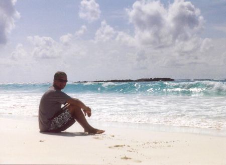 Here is a picture in Cancun.
Brandon  Wright
27 Feb 2002