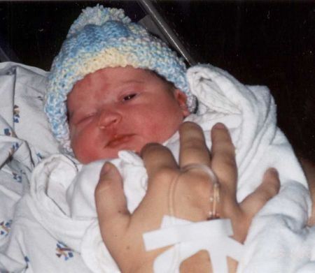 Here is my daughter, she was born 5 weeks ago.
Robert  Knowlton
08 Sep 2002