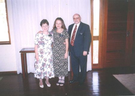 Eu e os meus pais queridos da Missão, em meu último dia .
Suely Ronsoni da Luz
16 Sep 2004