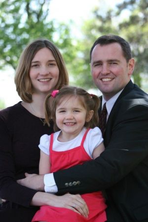Family picture taken in Tuscola, Illinois
Jeff  Olivier
04 May 2005