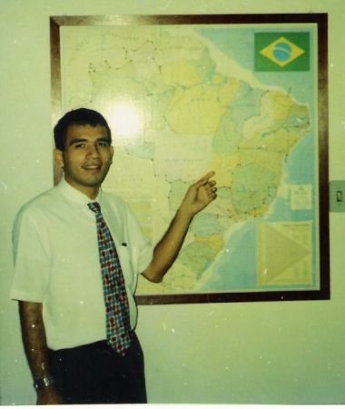 Esta foto é da época que estive no CTM..queria muito encontrar ou manter contato com meus amigos elderes desta época! meu msn: manuelucass@yahoo.com.br
Manuel Silva de Sousa
30 Mar 2006
