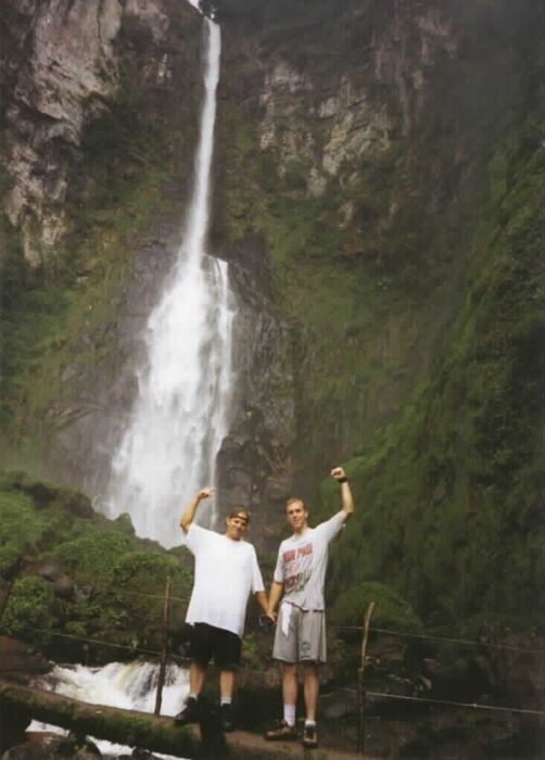 This was 18 months after I first went to Corupa.  I was lucky enough to serve in the area that was part of the waterfalls.  Here I am with my MTC companion Elder Jeff Jackson, we shared an apartment in my last area.
Tim  Gunn
16 Oct 2005