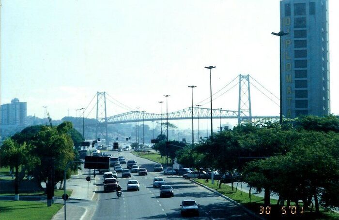 Ponte Hercilio Luz
Jonathan Dean Walker
03 Feb 2006