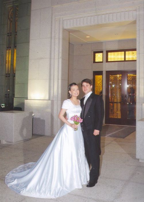 Milena and Caio (Elder Moreno) at Curitiba Temple on 26 July 08 for the Big Day.
Caio Moreno de Souza
24 Apr 2009