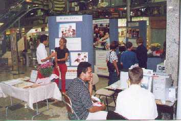 Exposição da família no Shopping Farol (Av. Fernandes Lima, em Maceió feitas nos anos de 2000 e 2001.
Edson José Martins Lopes
14 Mar 2004