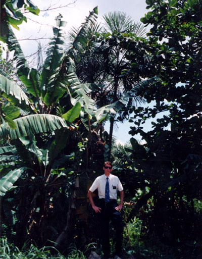 Me, Bairro do Aleixo, 1997
John  Mortensen
03 Mar 2003