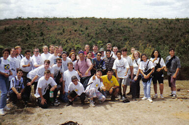 Foi muito legal este dia. Estavamos em 3 zonas. E todos excelentes missionarios e otimas pessoas e grandes amigos.
Darley  Beers
24 Nov 2003