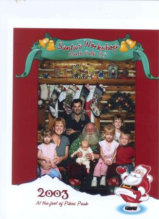 Our 2003 Christmas Family picture
Nossa foto familia de Natal 2003
Jim  Cannon
28 May 2004