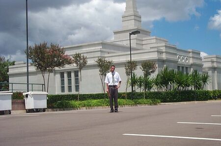 Foto no templo de Porto Alegre
Rodrigo  Cunha
29 Jan 2005