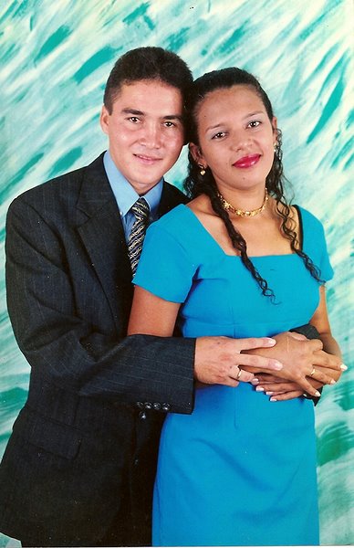 COMO SOMOS FELIZES AQUI ESTÁVAMOS NOIVOS EM 2001
DANIEL LOPES DE ARAUJO
05 Sep 2006