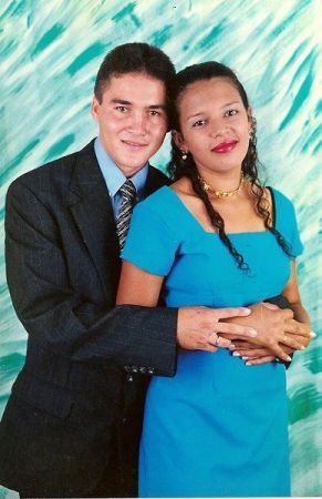COMO SOMOS FELIZES AQUI ESTÁVAMOS NOIVOS EM 2001
DANIEL LOPES DE ARAUJO
05 Sep 2006